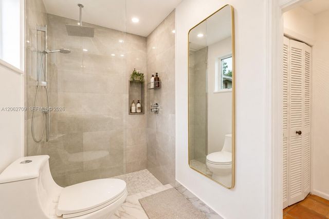 19950 NE 24th Ave 1, Miami, FL 33180