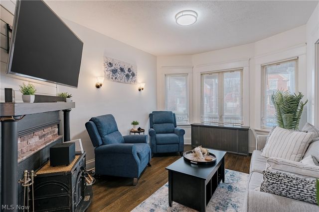 4602 Beta Avenue, Newburgh Heights, OH 44105