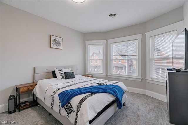 4602 Beta Avenue, Newburgh Heights, OH 44105