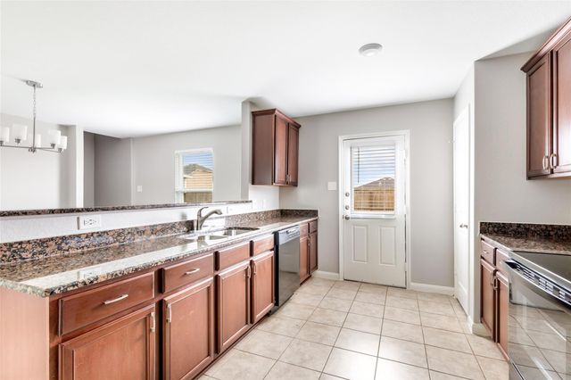 5622 Rainbow Road, Baytown, TX 77523