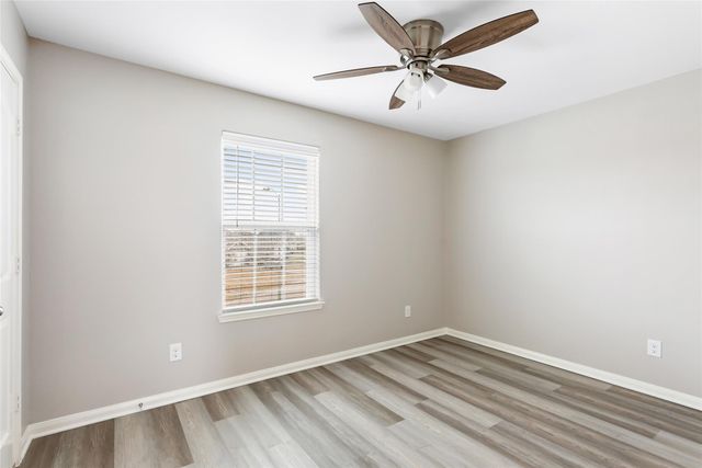 5622 Rainbow Road, Baytown, TX 77523