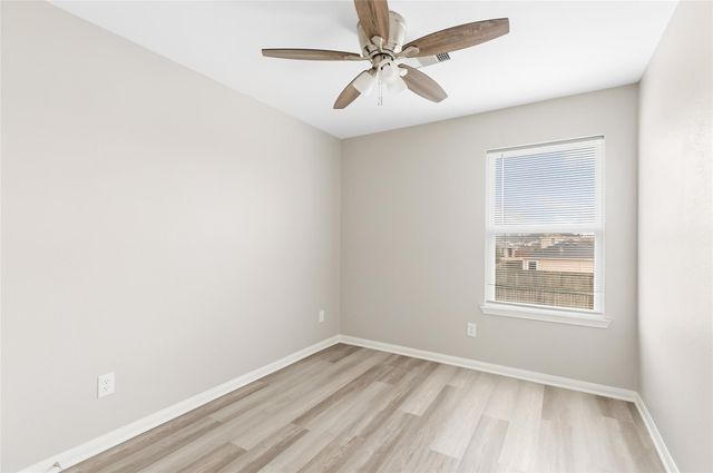 5622 Rainbow Road, Baytown, TX 77523