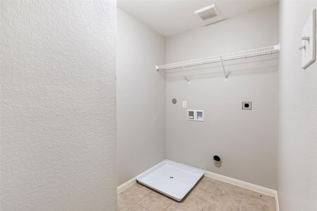 5622 Rainbow Road, Baytown, TX 77523