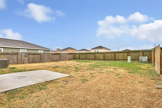 5622 Rainbow Road, Baytown, TX 77523