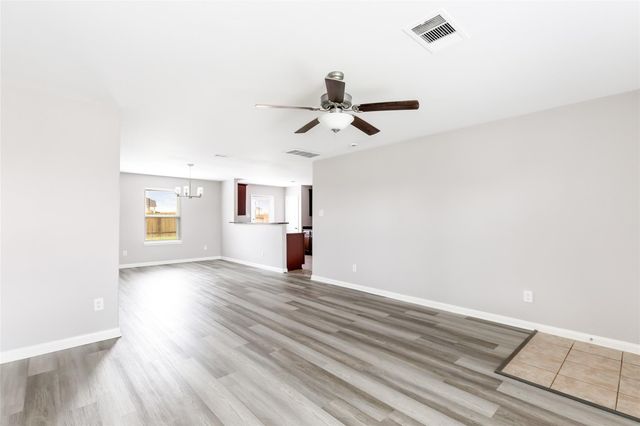 5622 Rainbow Road, Baytown, TX 77523