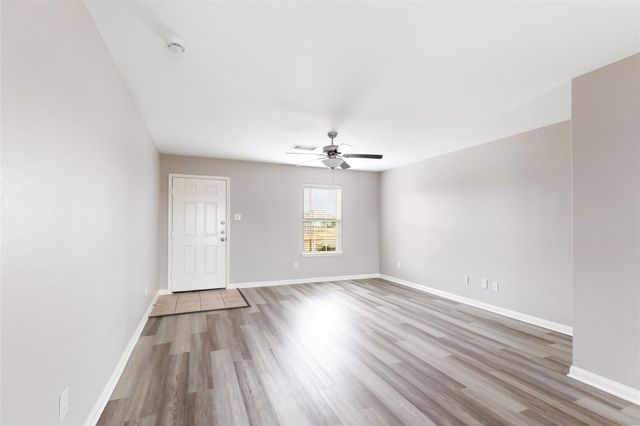 5622 Rainbow Road, Baytown, TX 77523