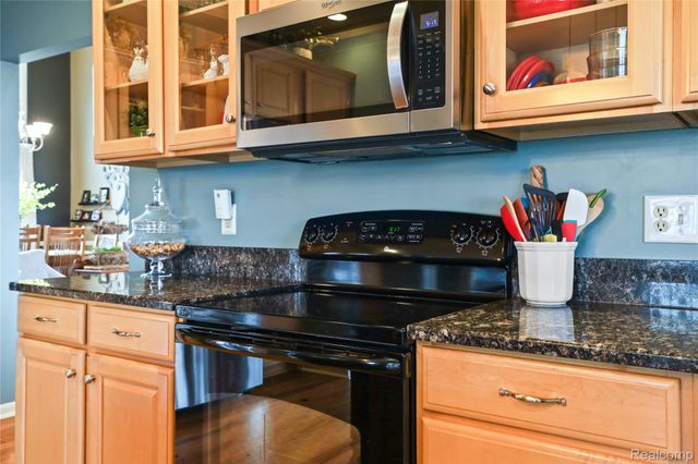 6415 Wailea Court, Grand Blanc Charter Township, MI 48439