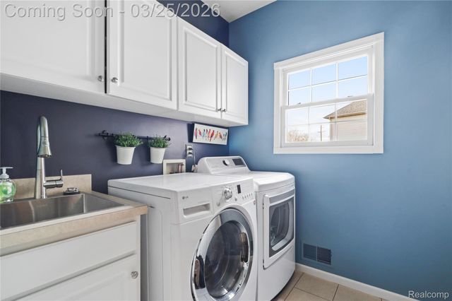 6415 Wailea Court, Grand Blanc Charter Township, MI 48439