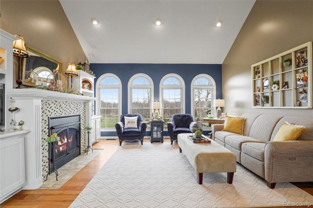 6415 Wailea Court, Grand Blanc Charter Township, MI 48439