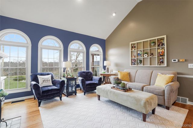 6415 Wailea Court, Grand Blanc Charter Township, MI 48439