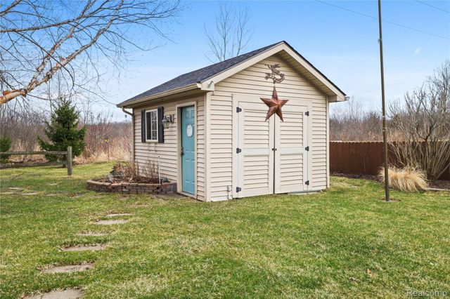 6415 Wailea Court, Grand Blanc Charter Township, MI 48439