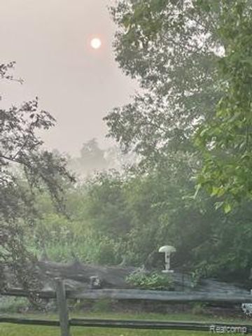 6415 Wailea Court, Grand Blanc Charter Township, MI 48439