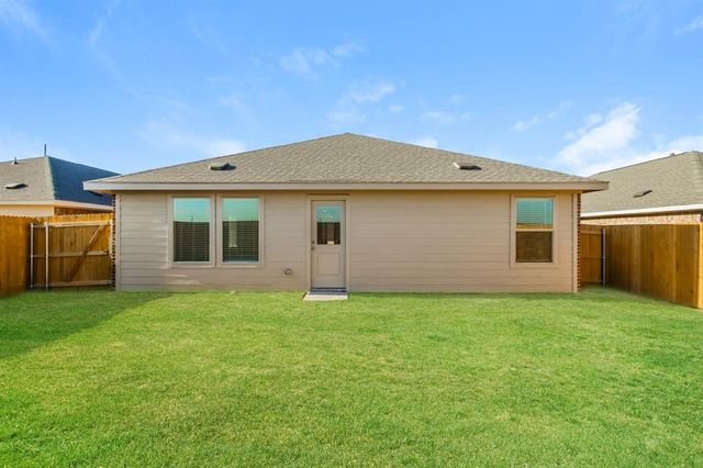 12528 Huntington Ridge Way, Yukon, OK 73099