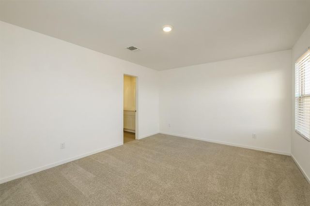 12528 Huntington Ridge Way, Yukon, OK 73099