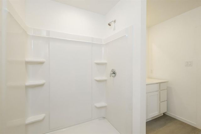 12528 Huntington Ridge Way, Yukon, OK 73099