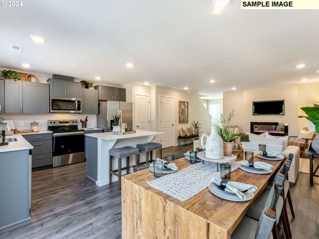 4517 Ne 103RD Pl, Vancouver, WA 98682
