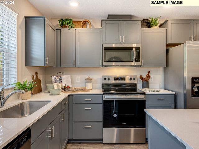 4517 Ne 103RD Pl, Vancouver, WA 98682