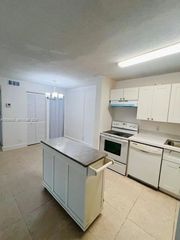 10733 Cleary Blvd 104, Plantation, FL 33324