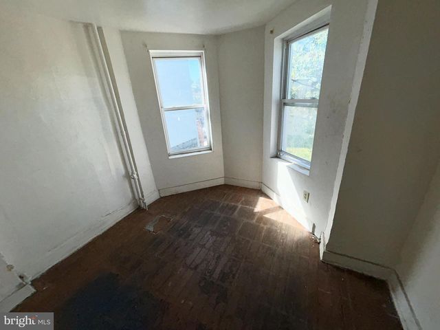 1905 W MOSHER ST, Baltimore, MD 21217