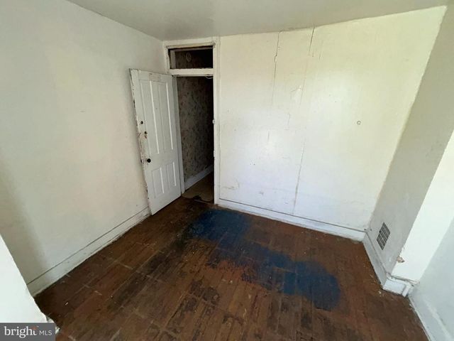 1905 W MOSHER ST, Baltimore, MD 21217
