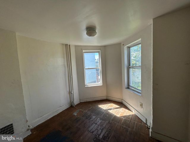 1905 W MOSHER ST, Baltimore, MD 21217