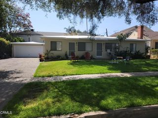 709 N Holliston Avenue, Pasadena, CA 91104