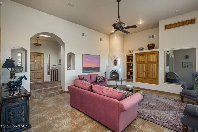 10052 Saragossa Court, Las Cruces, NM 88007