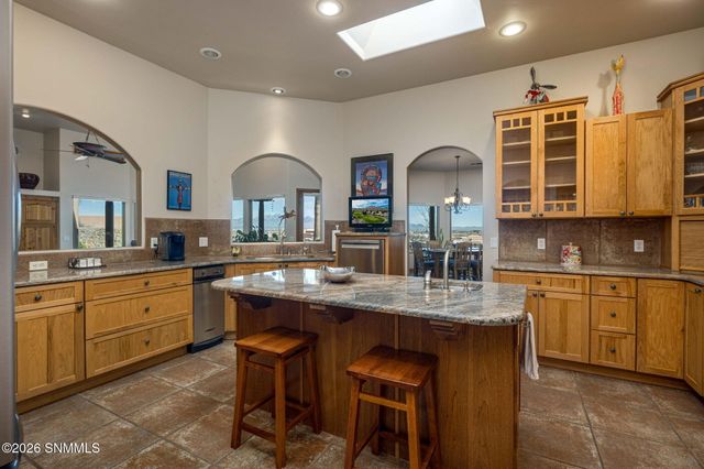 10052 Saragossa Court, Las Cruces, NM 88007