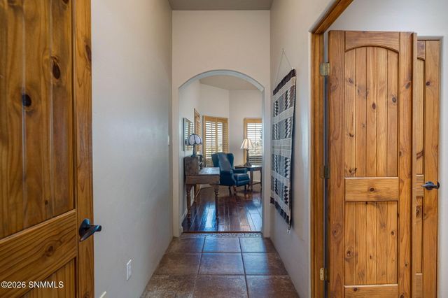 10052 Saragossa Court, Las Cruces, NM 88007