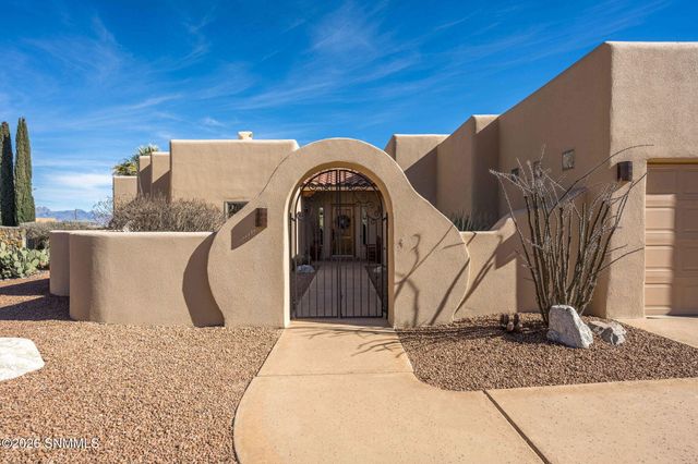 10052 Saragossa Court, Las Cruces, NM 88007