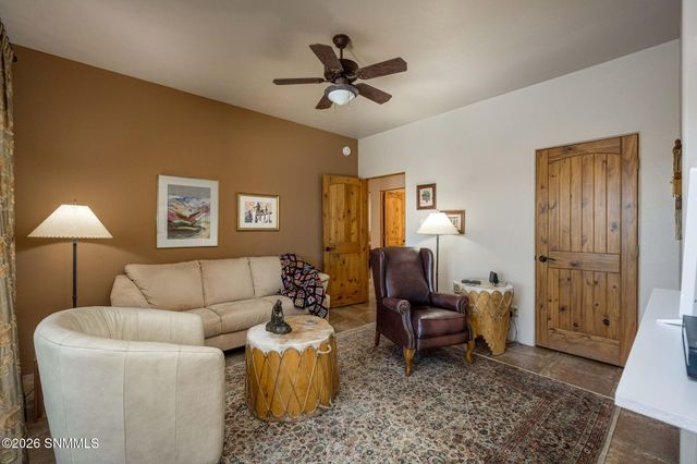 10052 Saragossa Court, Las Cruces, NM 88007