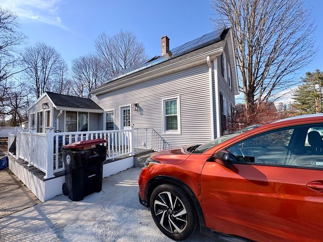 84 Emmet St, Brockton, MA 02302