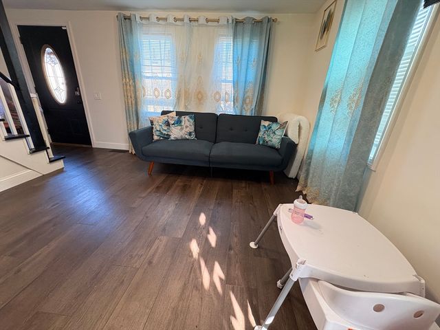 84 Emmet St, Brockton, MA 02302