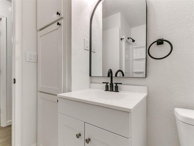 911 Crabtree Cove, Oklahoma City, OK 73110