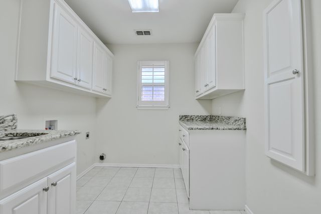 10604 Troy Avenue, Lubbock, TX 79424