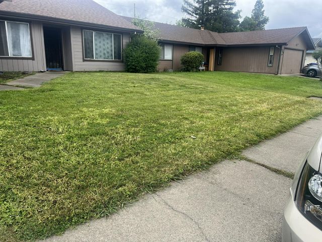 8284 Florintown Way, Sacramento, CA 95828