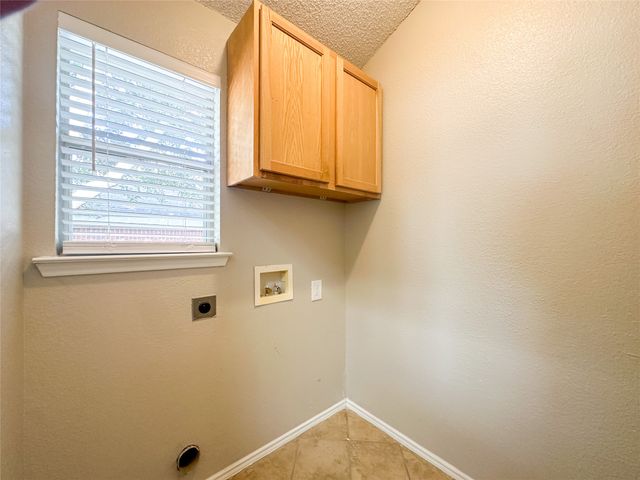 10245 Brea Canyon Road, Fort Worth, TX 76108