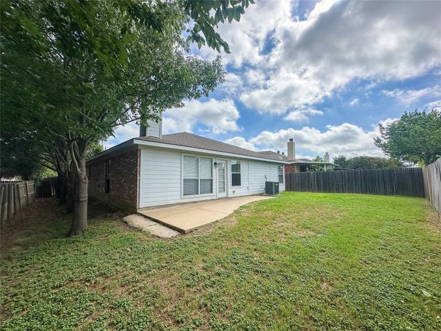 10245 Brea Canyon Road, Fort Worth, TX 76108
