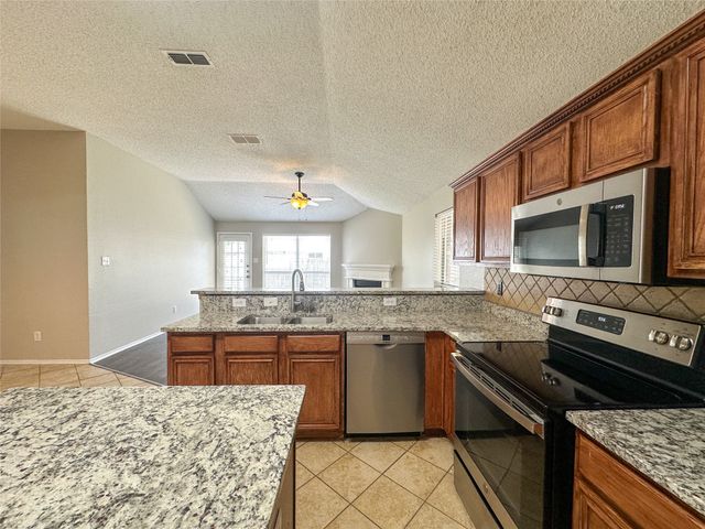 10245 Brea Canyon Road, Fort Worth, TX 76108