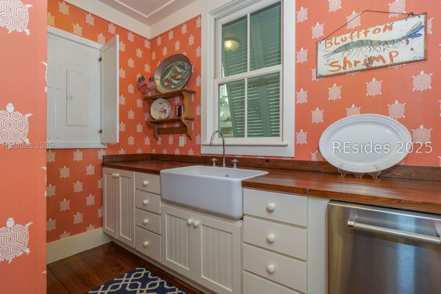 16 Parkman St, Bluffton, SC 29910