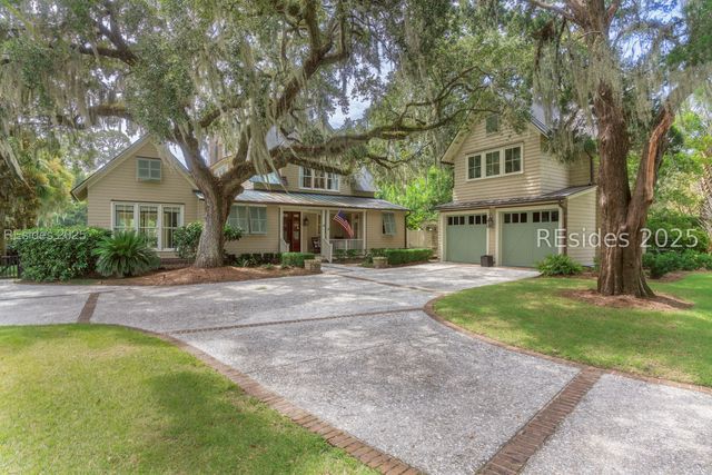 16 Parkman St, Bluffton, SC 29910