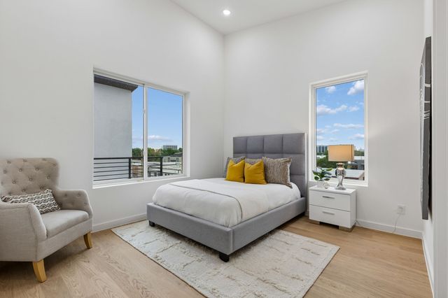 4739 Gretna Street 203, Dallas, TX 75207