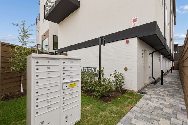 4739 Gretna Street 203, Dallas, TX 75207