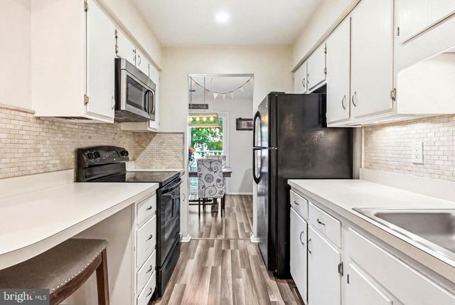 503-B MULBERRY CV, Mount Laurel, NJ 08054