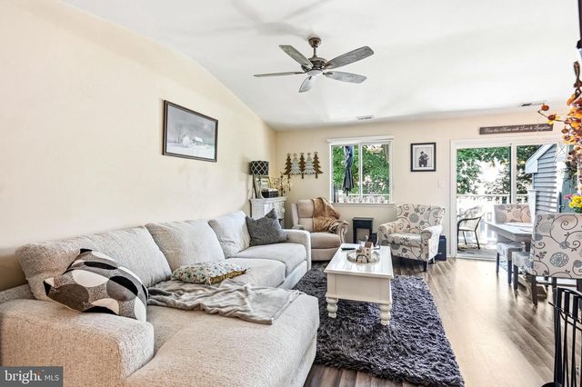 503-B MULBERRY CV, Mount Laurel, NJ 08054
