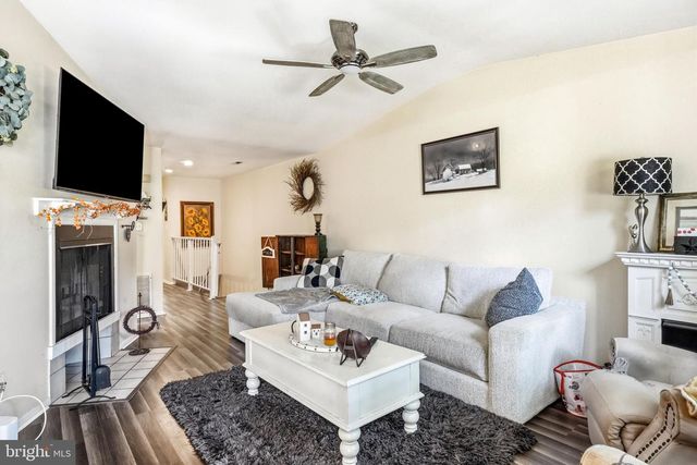503-B MULBERRY CV, Mount Laurel, NJ 08054