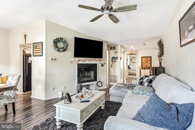 503-B MULBERRY CV, Mount Laurel, NJ 08054