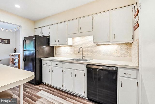 503-B MULBERRY CV, Mount Laurel, NJ 08054