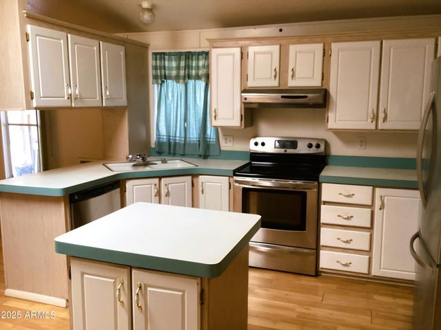 7522 S BEAR TRACK Trail, Willcox, AZ 85643