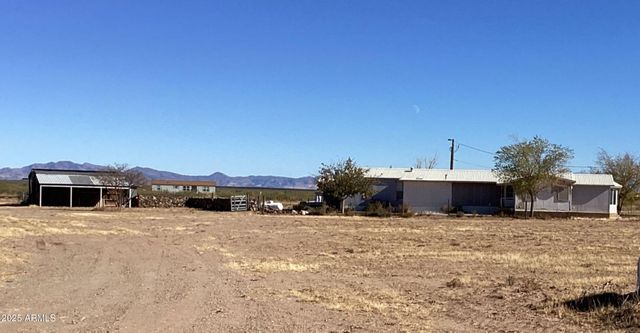 7522 S BEAR TRACK Trail, Willcox, AZ 85643